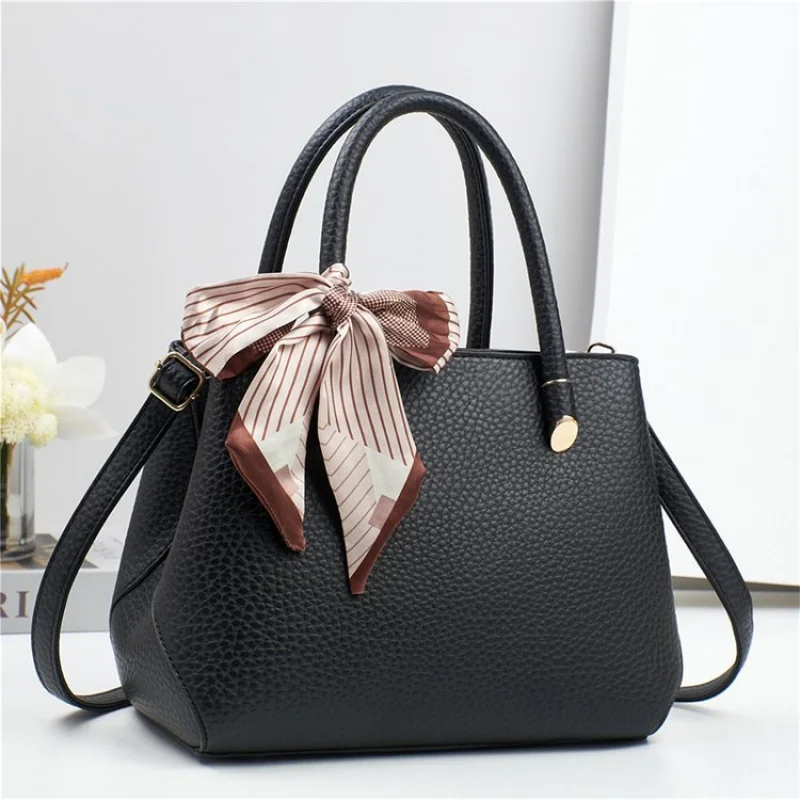 

Elegant Crossbody Handbag Leather Women's Bag High-End Luxury Famous Designer Refined Craftwork Vintage Commuter Bag​