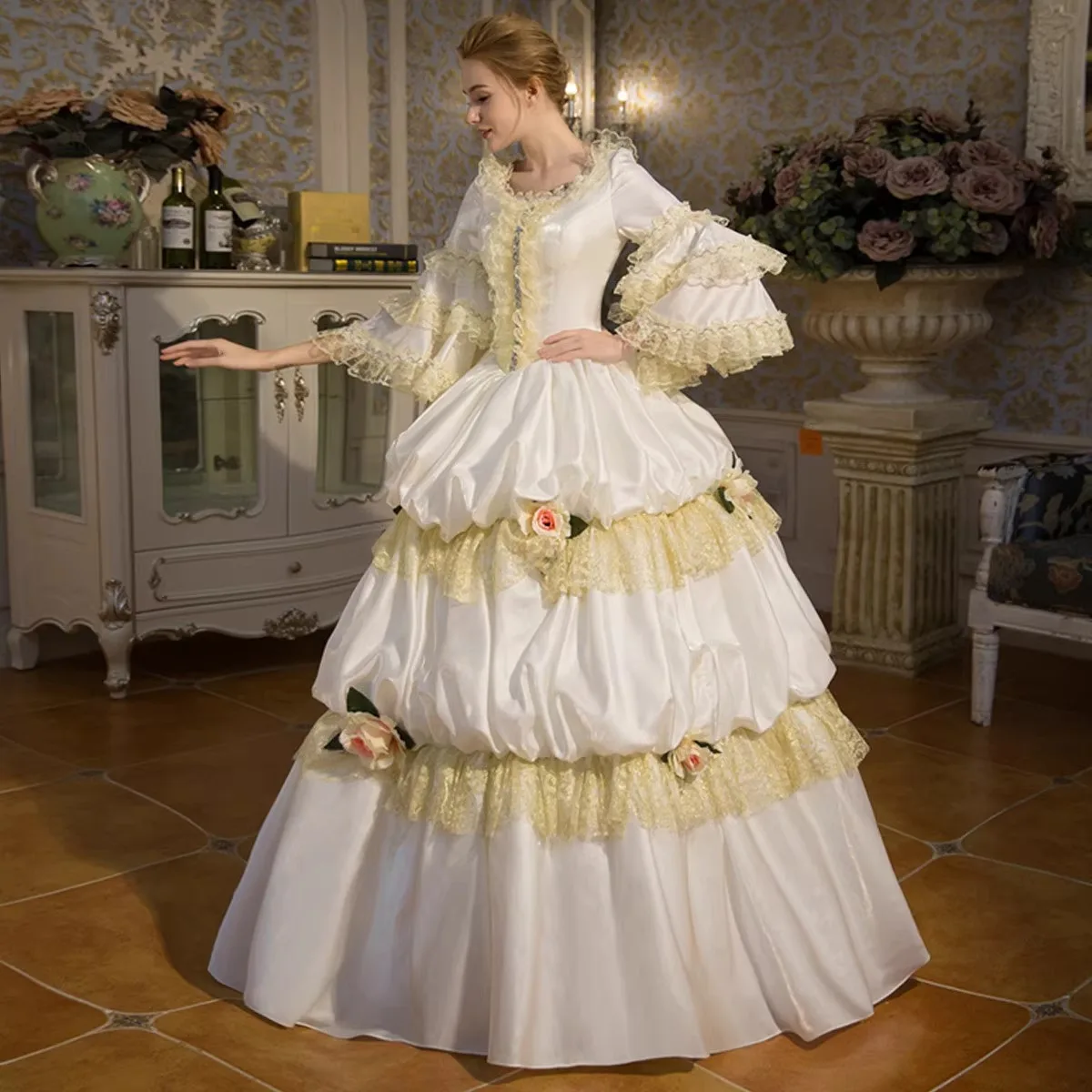 ศาลยุโรปเครื่องแต่งกายแสดง Queen สีขาวชุดกิจกรรมรัสเซียเค้กกระโปรงแต่งหน้า Travel เครื่องแต่งกาย Vestidos De Noche De Lujo De Fiesta