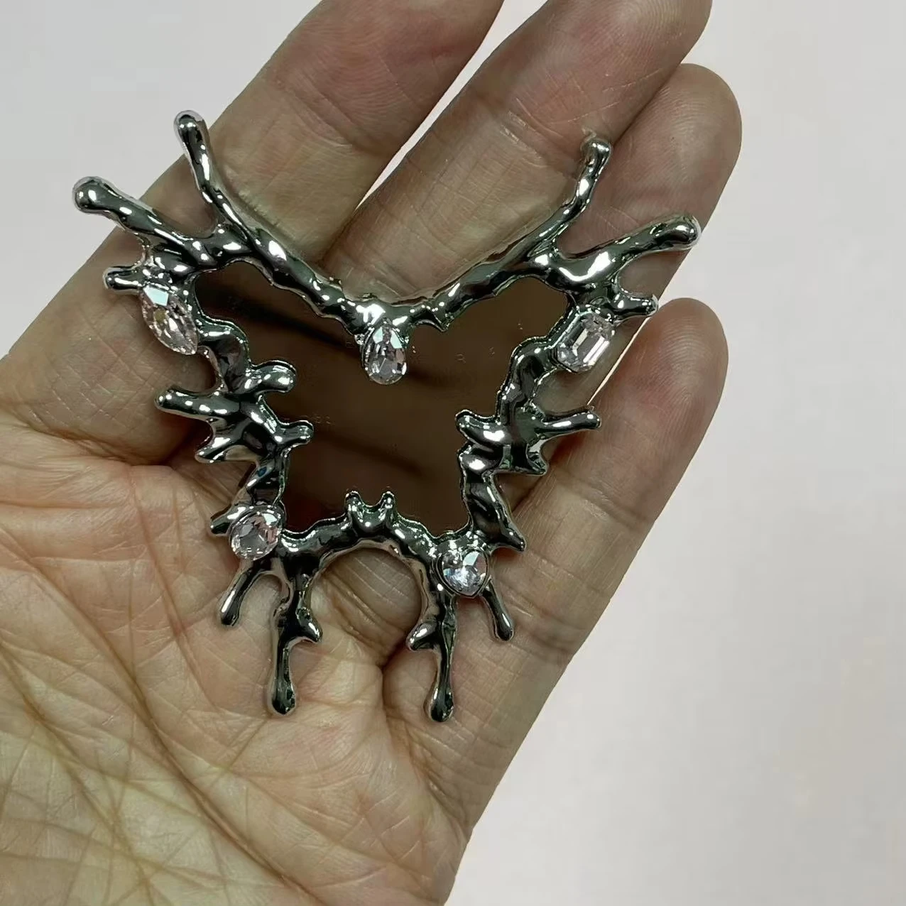 4Pcs Golden Silvery Love Water Droplet Rhinestone Crown Pearl Crystal Diamond Butterfly Mirror Decor Junk Phone Case Akcesoria