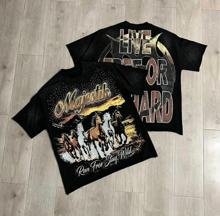 2026 Vintage Wild Horse Graphic T-shirt Men Distressed Western Oversized Short Sleeve Tee