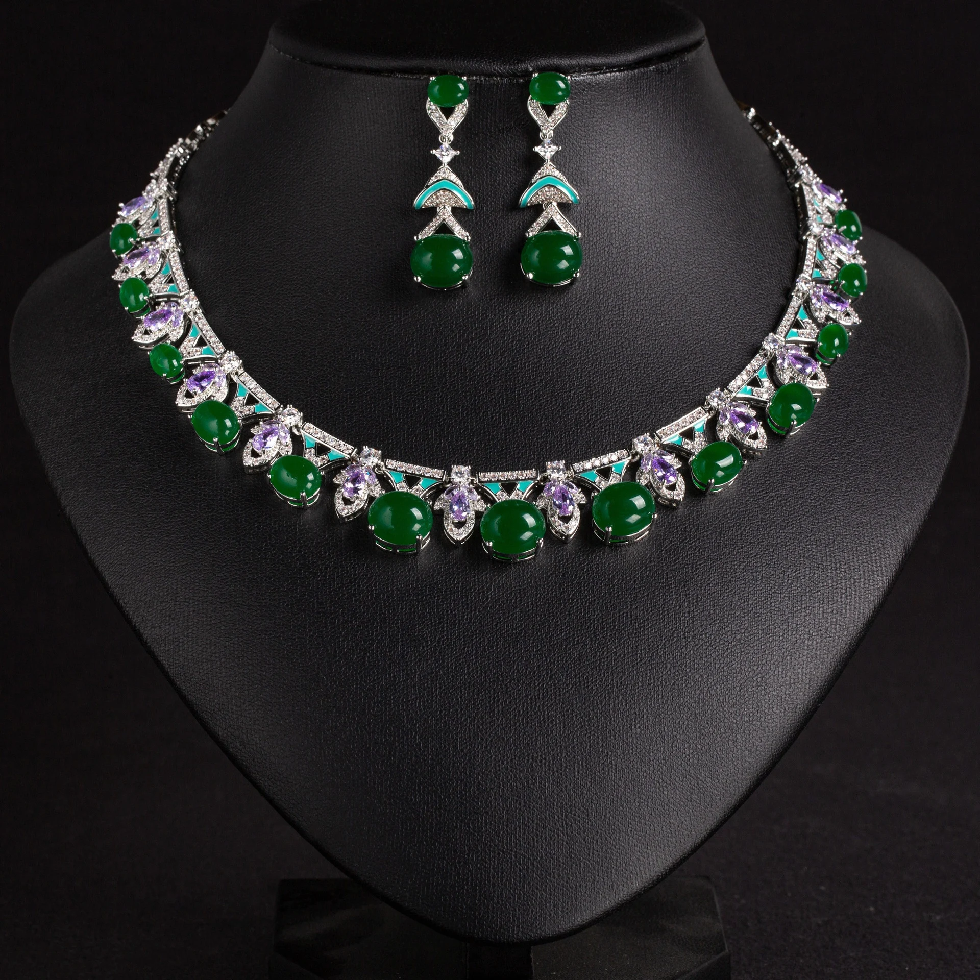 

Hot European Style Women Luxury Jewelry Set Elegant Evening Dress Necklace Earrings 2Pcs Accessories Bulk Wholesale