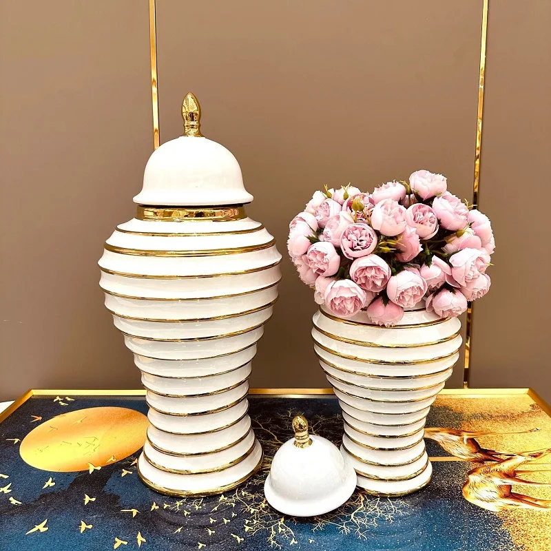 

Ceramic Light Luxury Electroplated European Style Flower and Vase Crafts Decoration, Soft Decoration in the Entrance