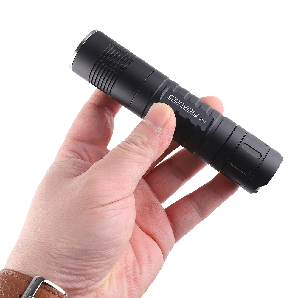 Convoy-バッテリー付き懐中電灯s21b,xhp50.3 hi,銅dtp/ar,温度保護