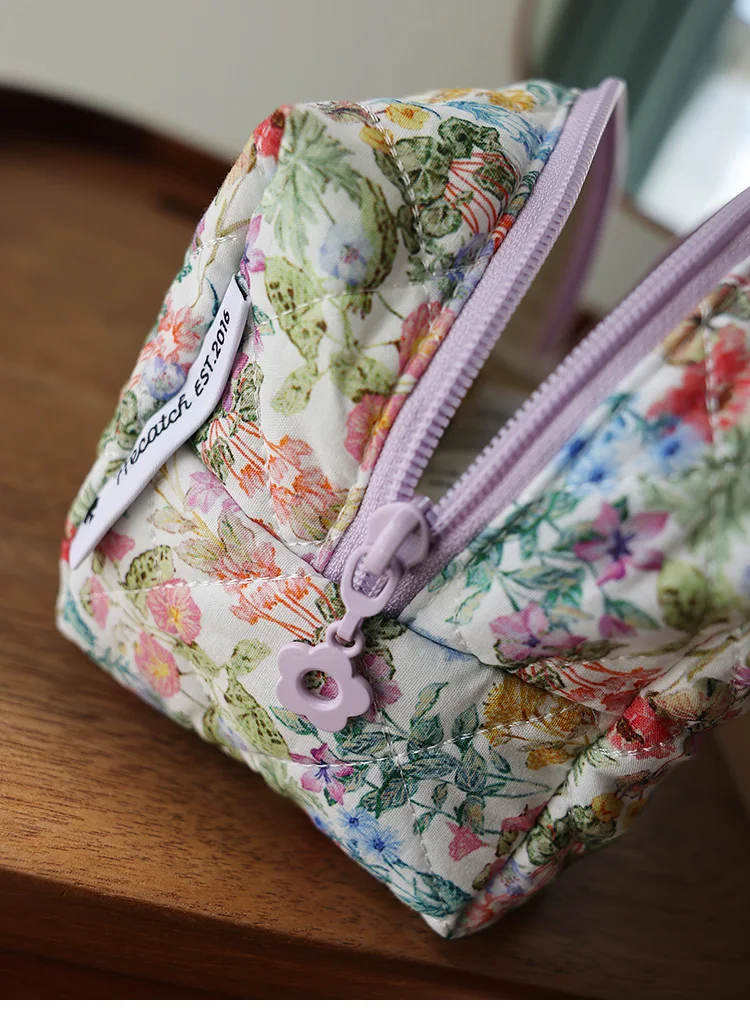 Tragbare Kosmetiktasche, niedlicher Cartoon-Blumendruck, Kulturbeutel, Reisebedarf, Aufbewahrungstasche für Hautpflege, multifunktionale Liner-Tasche – Detail 10