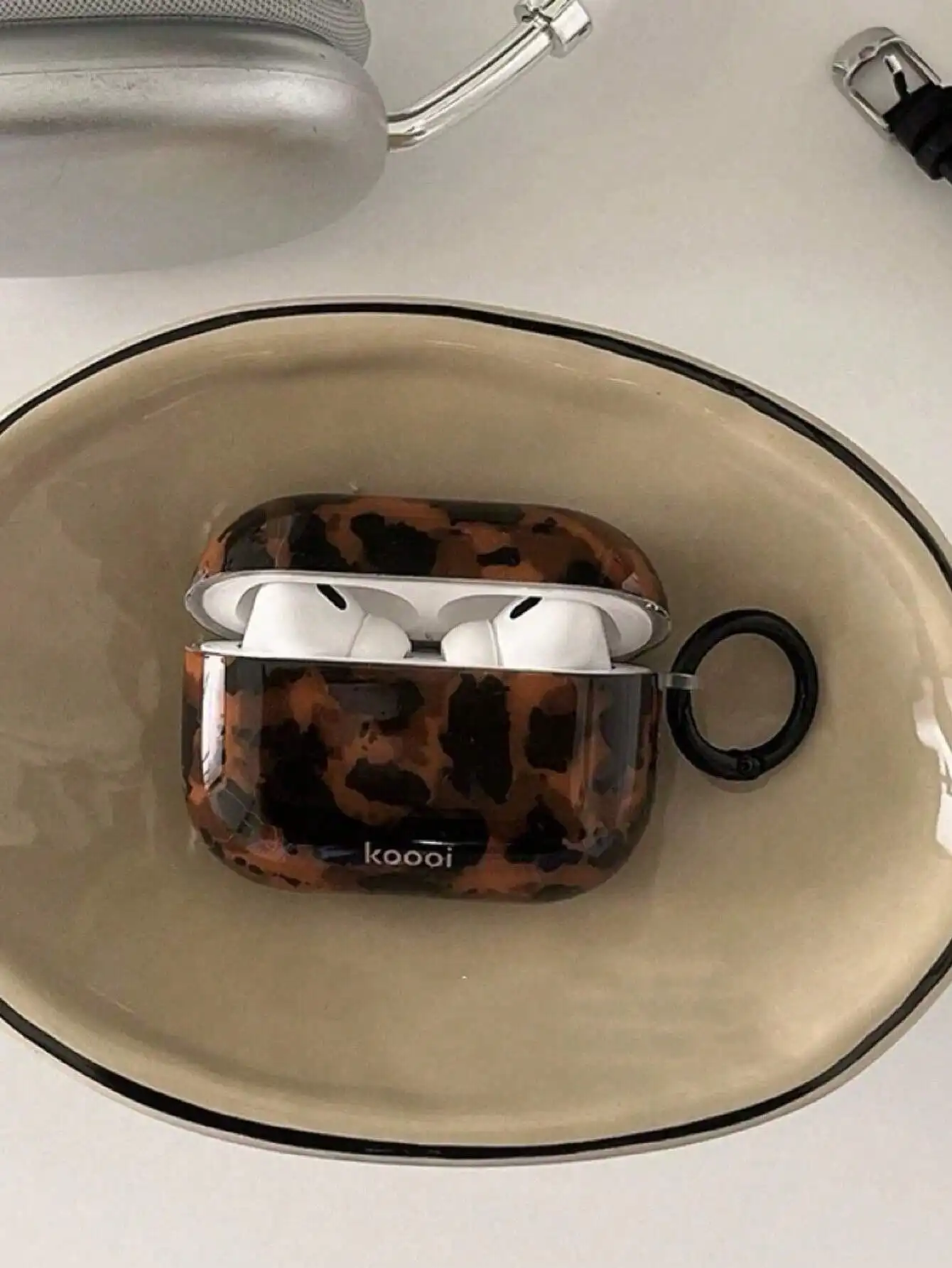 Trendy Retro Amber Leopard Print AirPods Pro 2 Case, Silicone AirPods 2/3 Wireless Bluetooth Protective Cover, Fashionable Unise