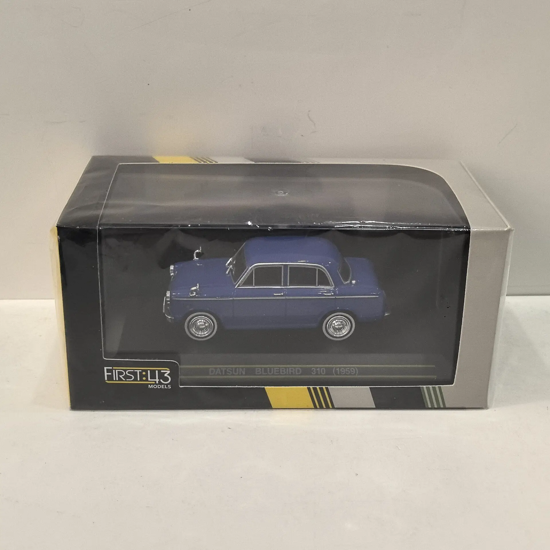 

Diecast FIRST 1/43 Scale DATSUN BLUEBIRD 1959 310 S7 3v Alloy Car Model