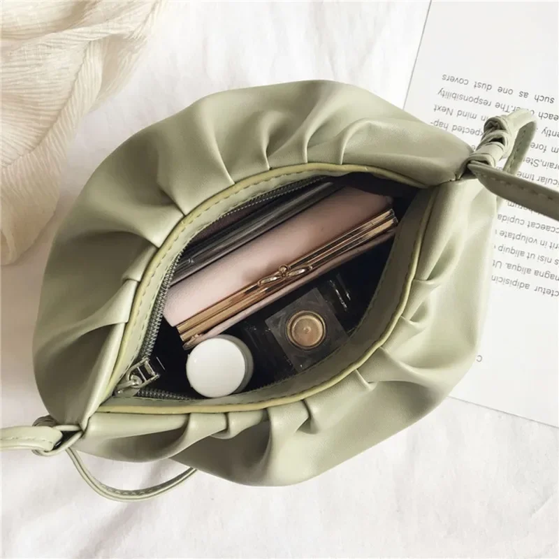 Fashion Ladies Shoulder Bag Pleated Messenger Bag Women Solid Color Pleated Design Ladies Bag Mini Zipper Cloud Bag for Girls