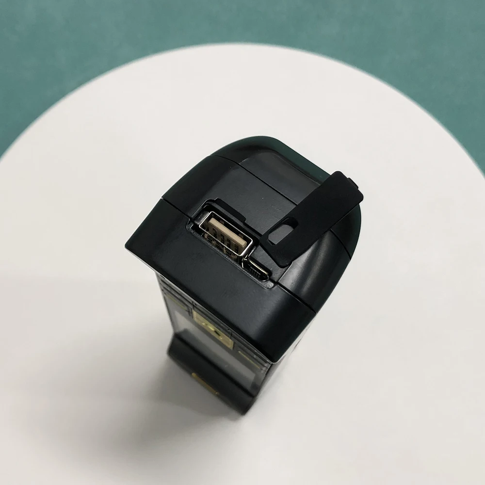 Ponsel pintar C10 LTE 4G layar sentuh, ponsel pintar Buka kunci suara keras kartu SIM ganda 2.6 inci Standby Super panjang