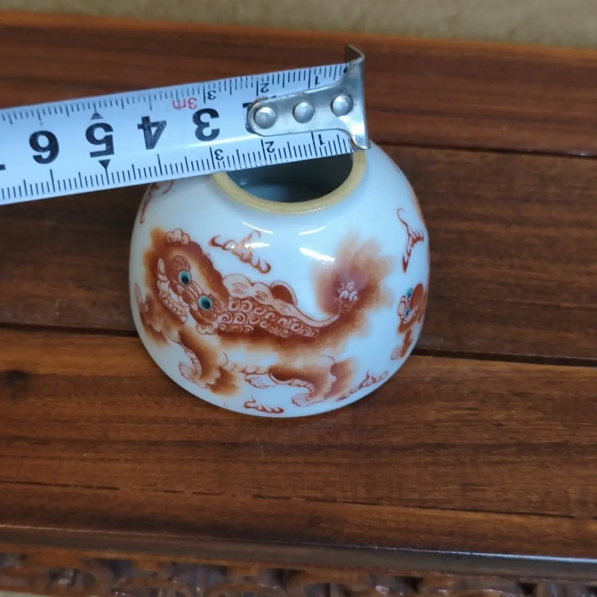 Vintage Collectible Taishi Shaobao Hand Painted Lion Water Pot Chinese Study Room Decorative Vessel