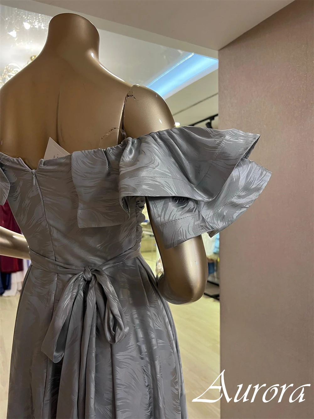 فستان كوكتيل عالي الجودة بأكمام قصيرة مكشوف الكتفين مخصص على شكل حرف A بطول الشاي فستان كوكتيل رسمي بسحاب خلفي ناعم