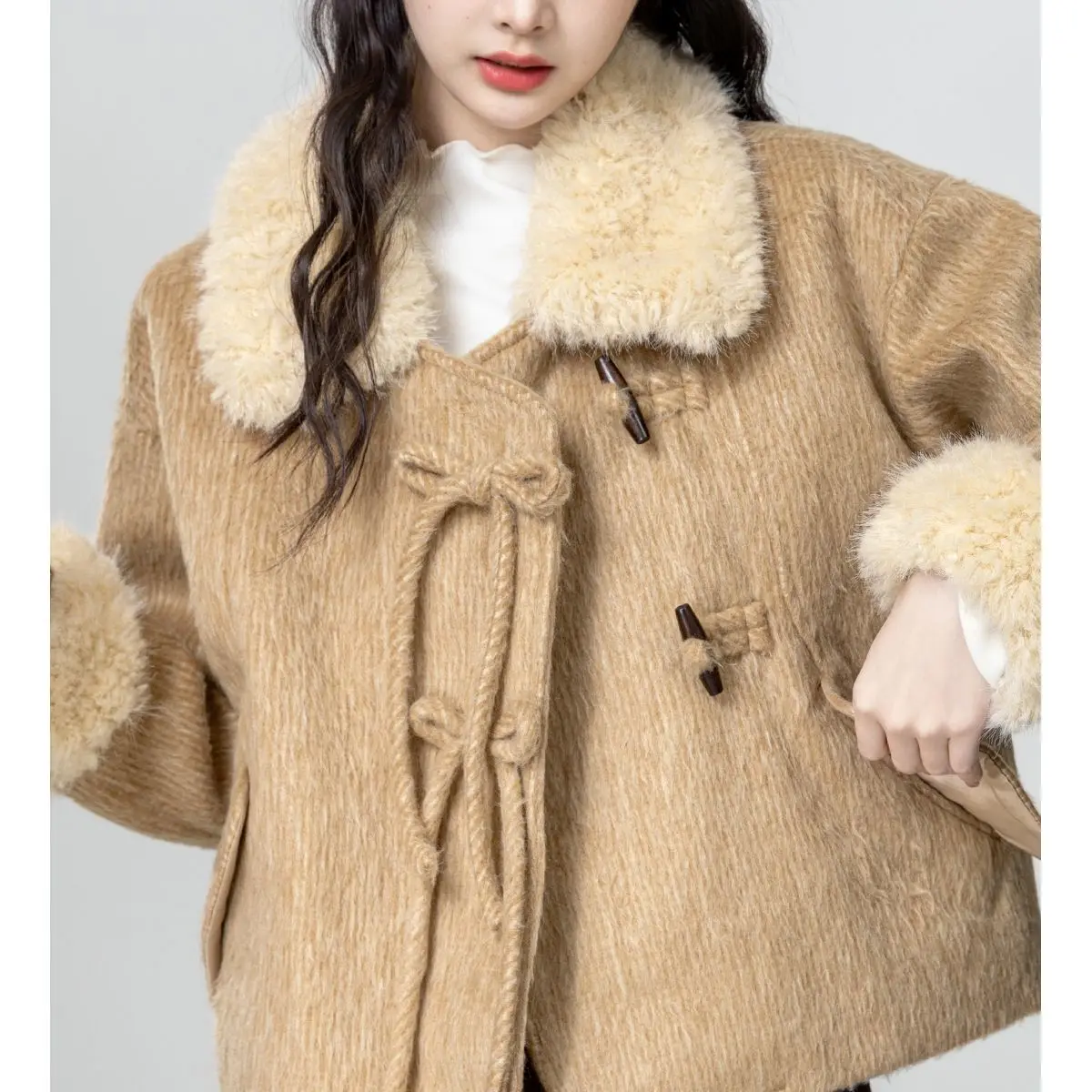 2025 الخريف والشتاء جديد البقرة القرن زر معطف الصوف المرأة فضفاضة وسميكة الدافئة سترة صوفية #5