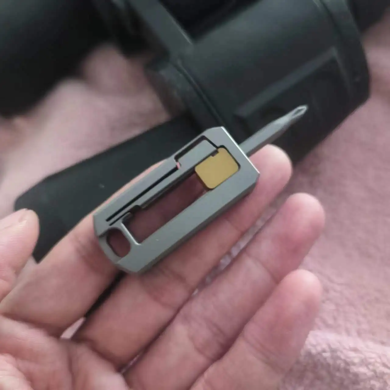 Imagem -04 - Titânio Liga Chave de Fenda Bit Alça Leve Desmontagem Portátil Mini Ferramenta Edc Keychain Presente do Homem Casa