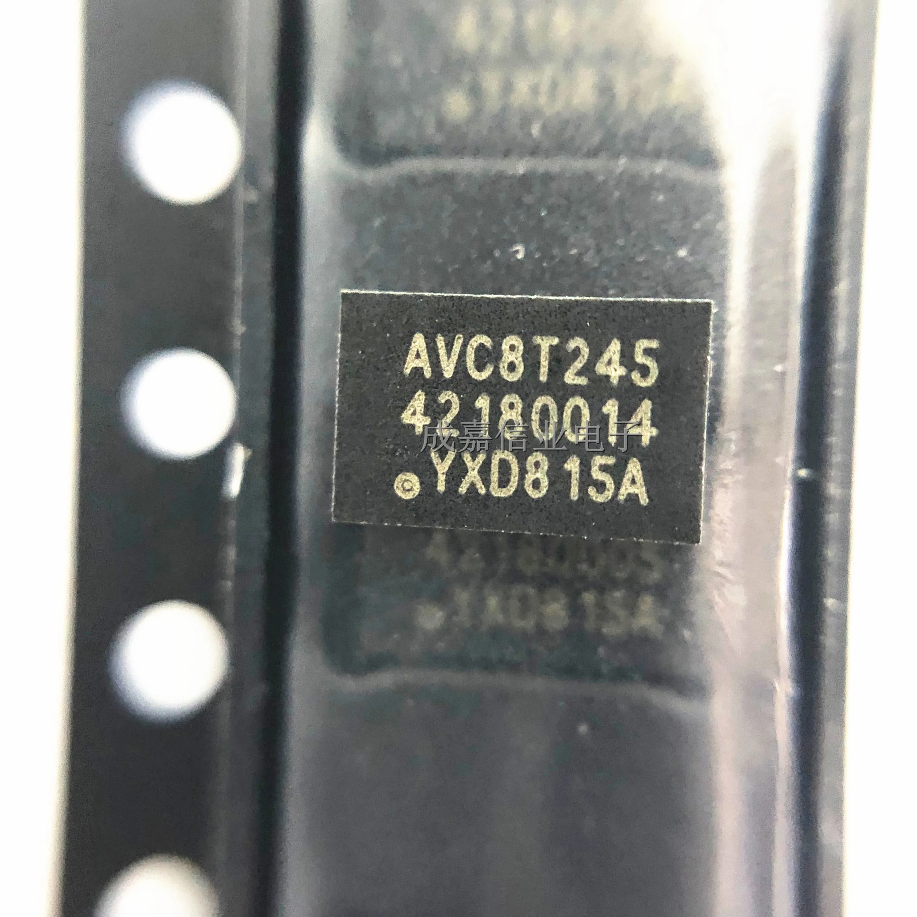 

5pcs/Lot 74AVC8T245BQ DHVQFN-24 MARKING;AVC8T245 Bus Transceivers Voltage Level Translator 8-CH Bidirectional 24-Pin