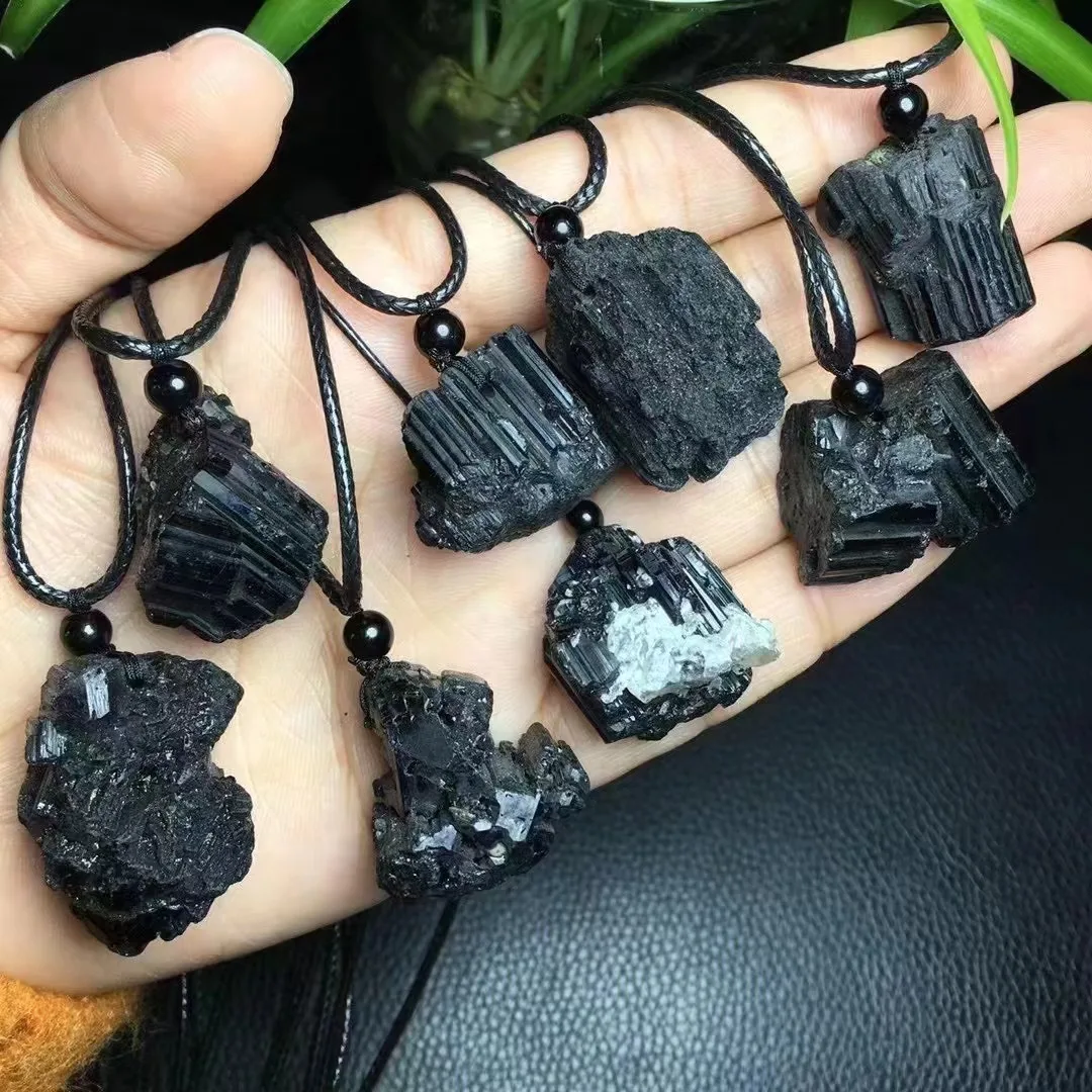 Unit One Piece Cost Effective Natural Black Tourmaline Crystal Healing Pendant With Leather Rope