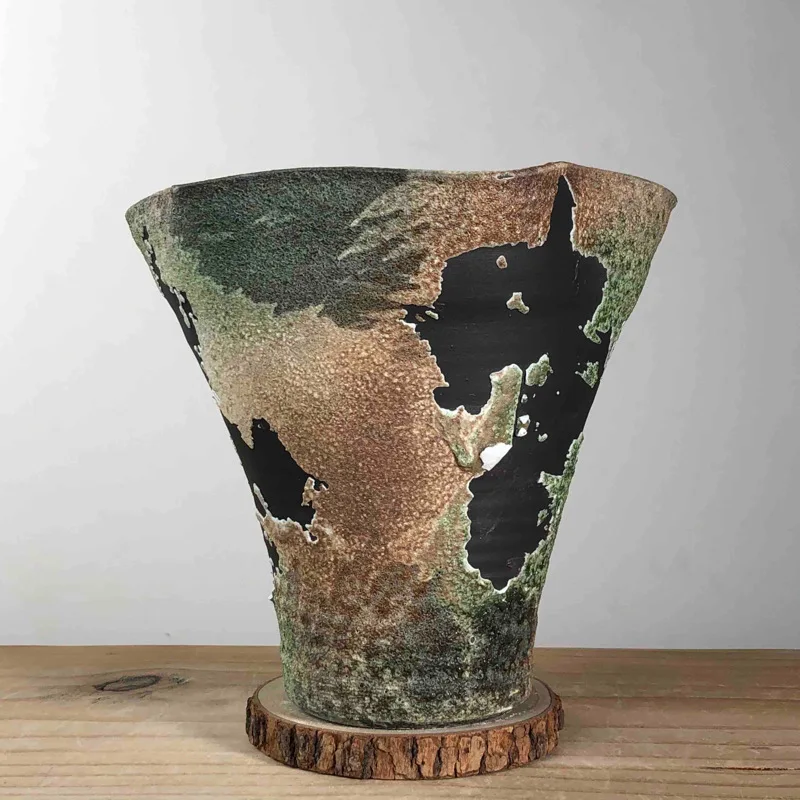 

Phalaenopsis flower pot special-shaped, retro ceramic succulent plant silent wind vase green plant ornament