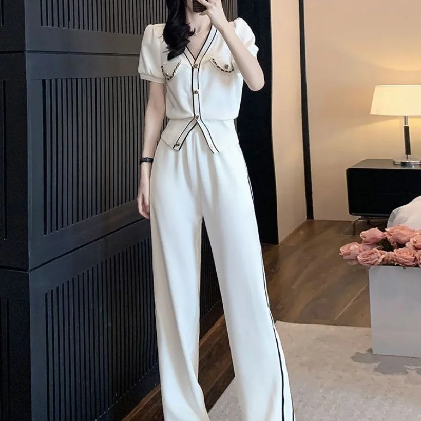 White Sports Set Women\'s Spring/Summer 2023 New Fashion Age Reducing Short Sleeve Wide Leg Pants Two Piece Set