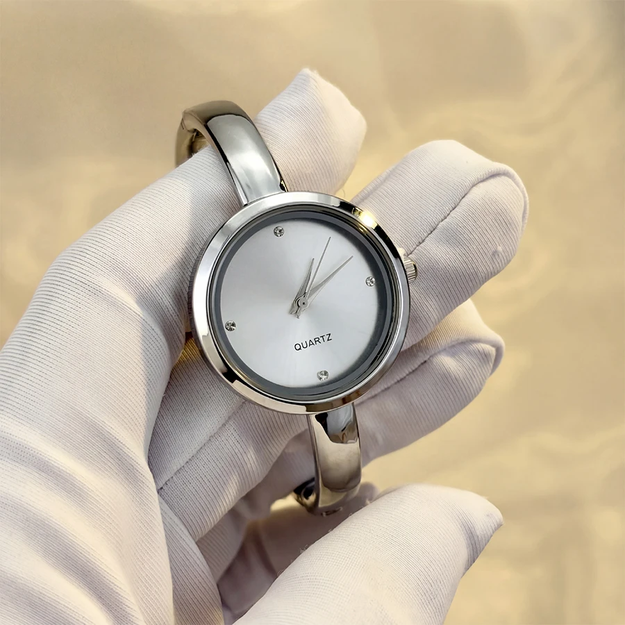 Classic Round-Faced Bracelet Wrist Watch for Elegant Ladies image 6