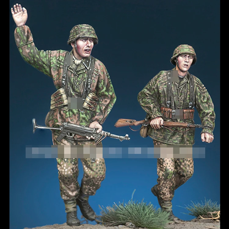 1/35 Resin Model figure GK Soldier Soldiers in combat Two heads Military theme of World War II Unassembled and unpainted kit