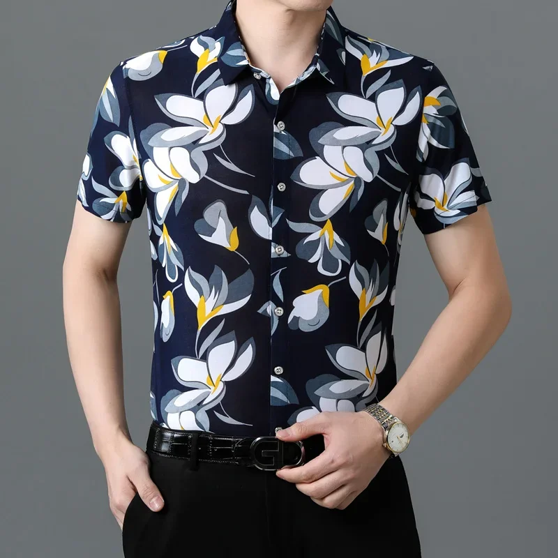 Summer New Ice Silk Short Sleeved Shirt Without Iron Casual Printed Shirt for Men\'s New Style