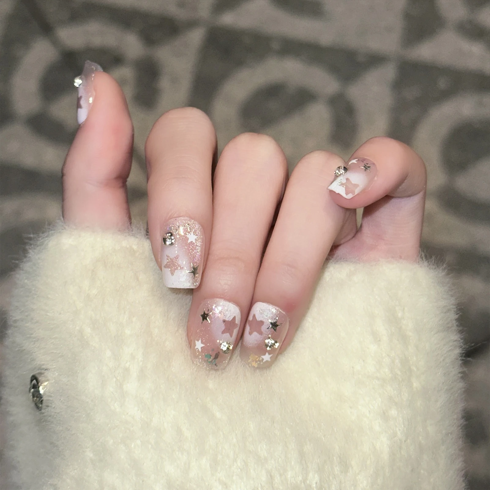 10PCS Short Square Fake Nails with Star/Flower/Strawberry Print Natural Handmade Press on Nail for Parties Weddings DIY Nail Art