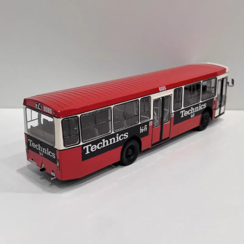 IXO 1/43 ペガソ 6033 バス 合金＆プラスチック製 シミュレーションカーモデル 静態コレクション 装飾 ホリデーギフト おもちゃ 記念品