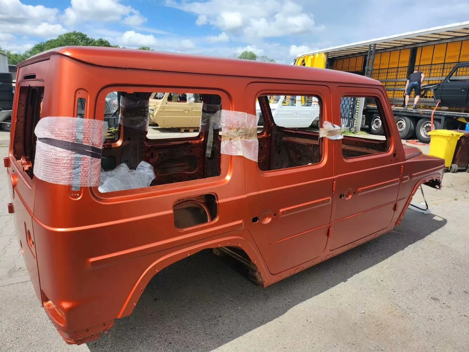 للعلامة التجارية الجديدة G Bodyshell. مناسبة لG320. G500. نماذج G63. العلامة التجارية الأصلية الجديدة الأجزاء الأصلية المخزون الأول