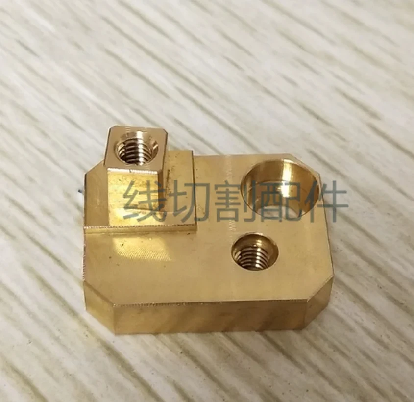 

CNC Wire EDM Cut Power Feed Contact Holder Block 200434002 For Charmilles CNC Machine Service 1PC