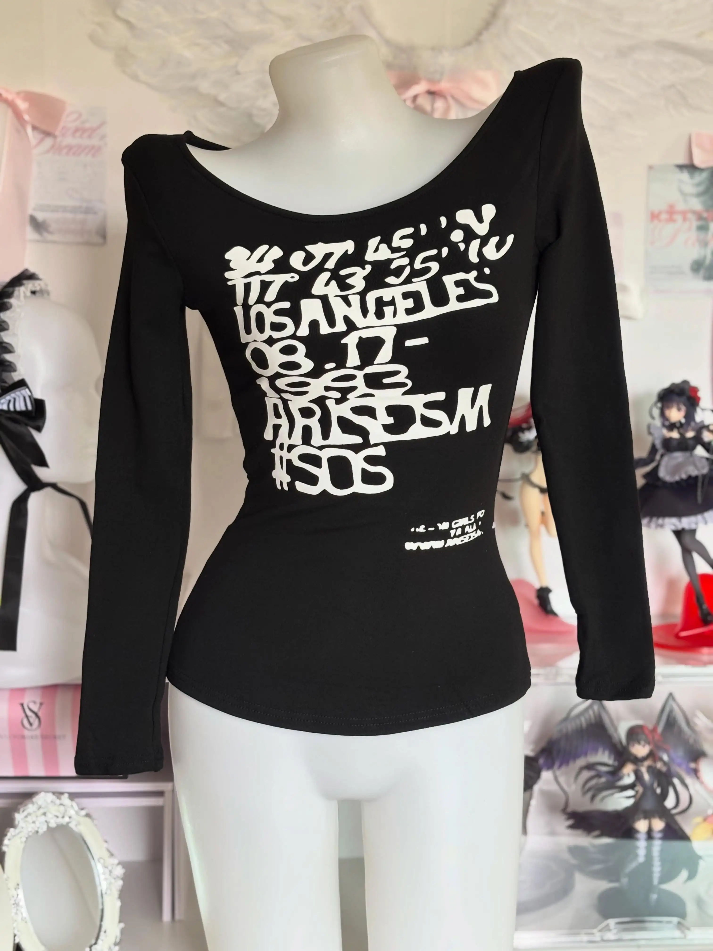 Y2K Black Off‑Shoulder U‑Neck Graffiti Print Long Sleeve Tee Slim Fitted Millennial Alt Top