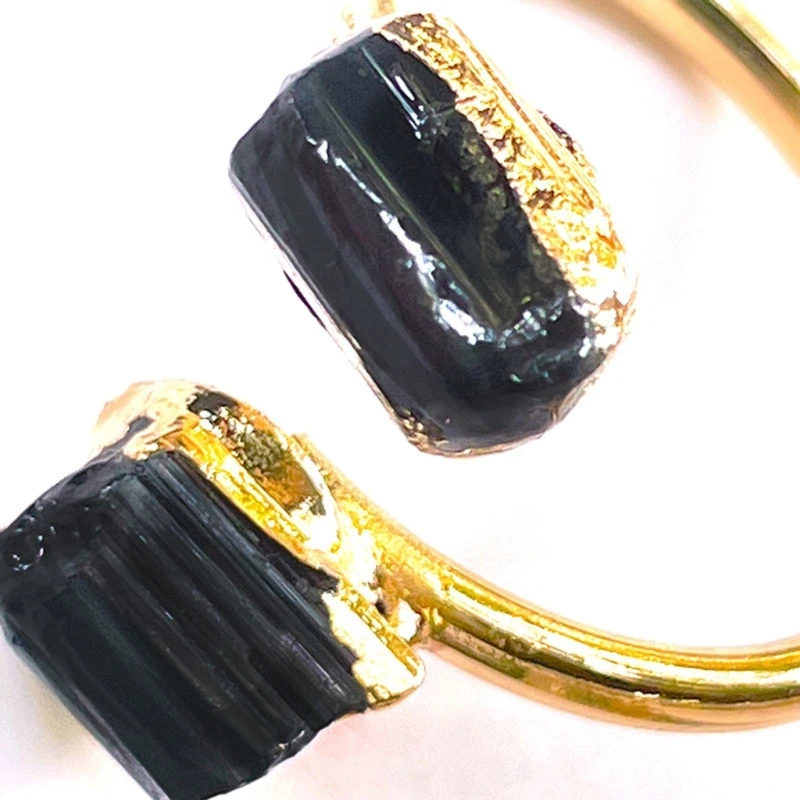 

Gold Plated Resizable Irregular Natural Black Crystal Stone Finger Ring For Party Wedding Jewelry