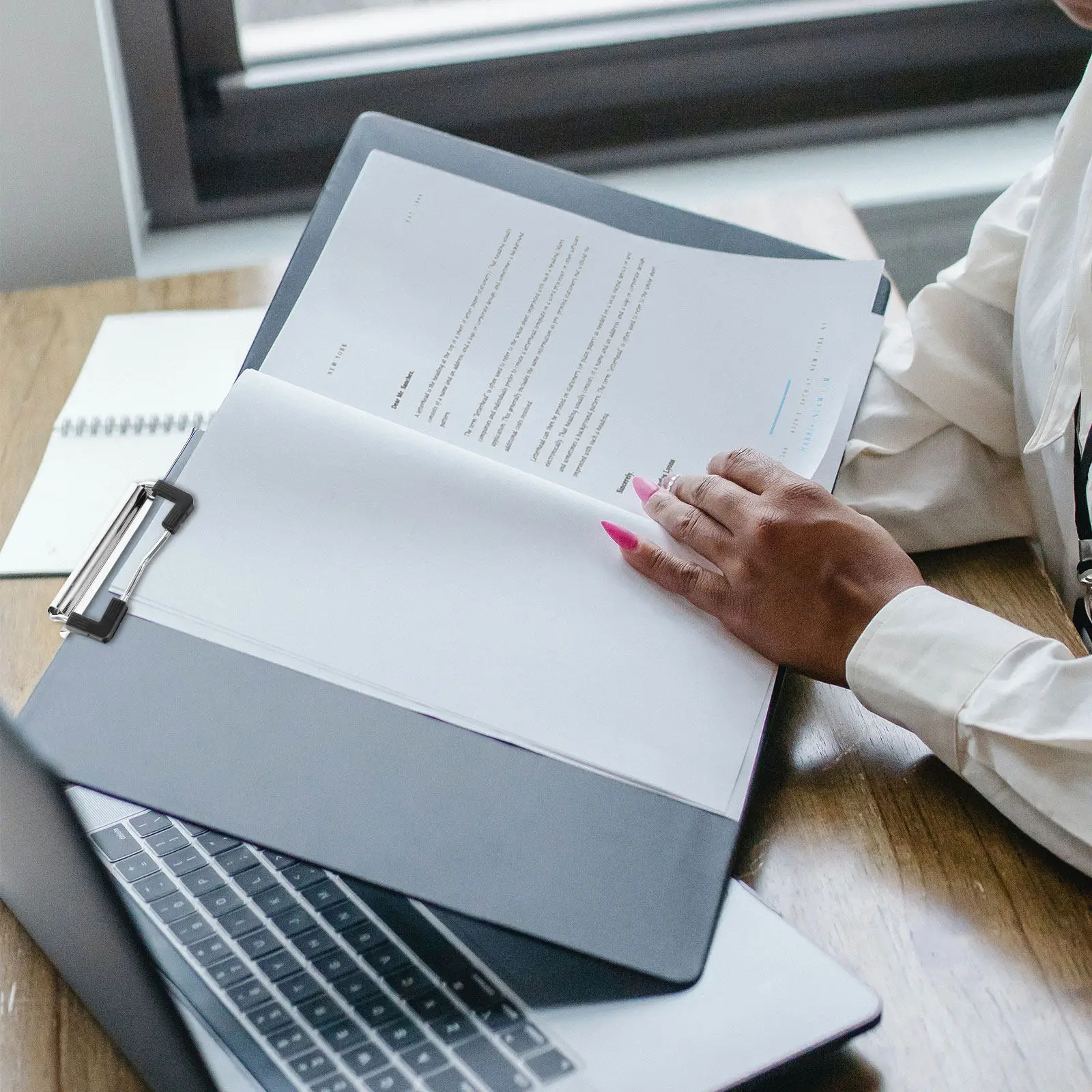 

15 шт. портативных металлических зажимов для планшетов стандартного размера, пружинные, низкопрофильные, для офиса, школы, файлов и проектов