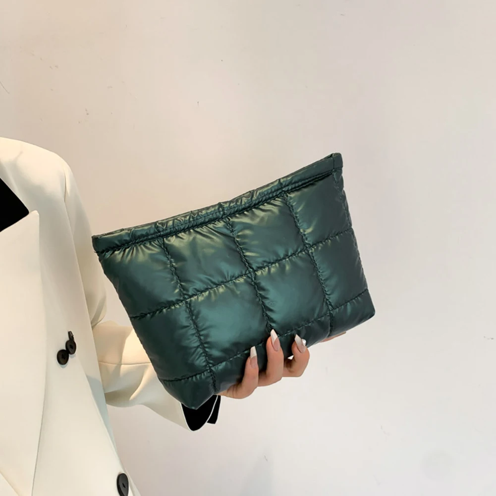 

Женская косметичка с мягкой структурой, стеганая, вместительная, органайзер для макияжа, однотонная дорожная косметичка