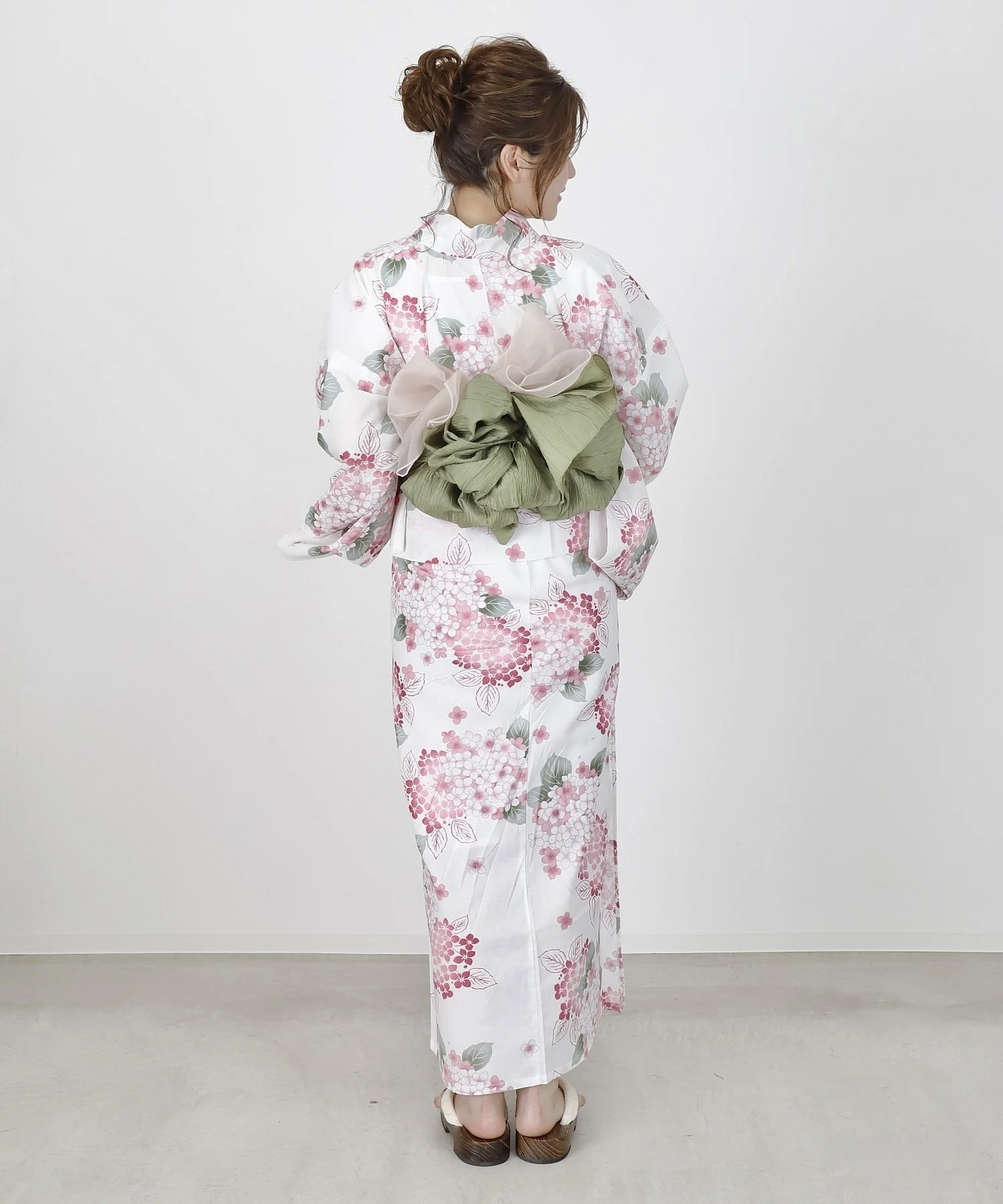 Traditional Yukata Kimono Cotton Linen Material Girls Dress Summer 2025 Fashionable Ethnic Women's Clothing Stage Costume