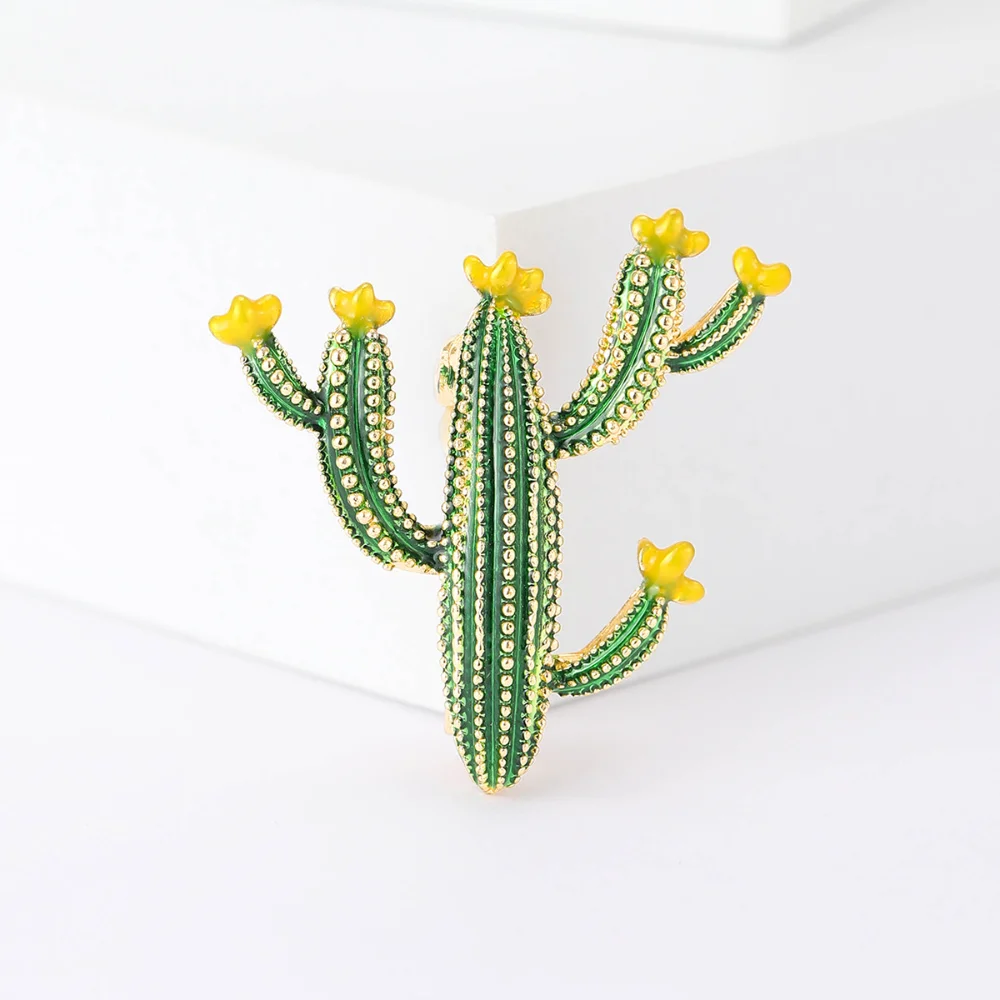 Enamel Green Cactus Brooch Yellow Flower Plant Lapel Pin Desert Botanical Badge Suit Coat Decor Casual Clothes Gift for Women