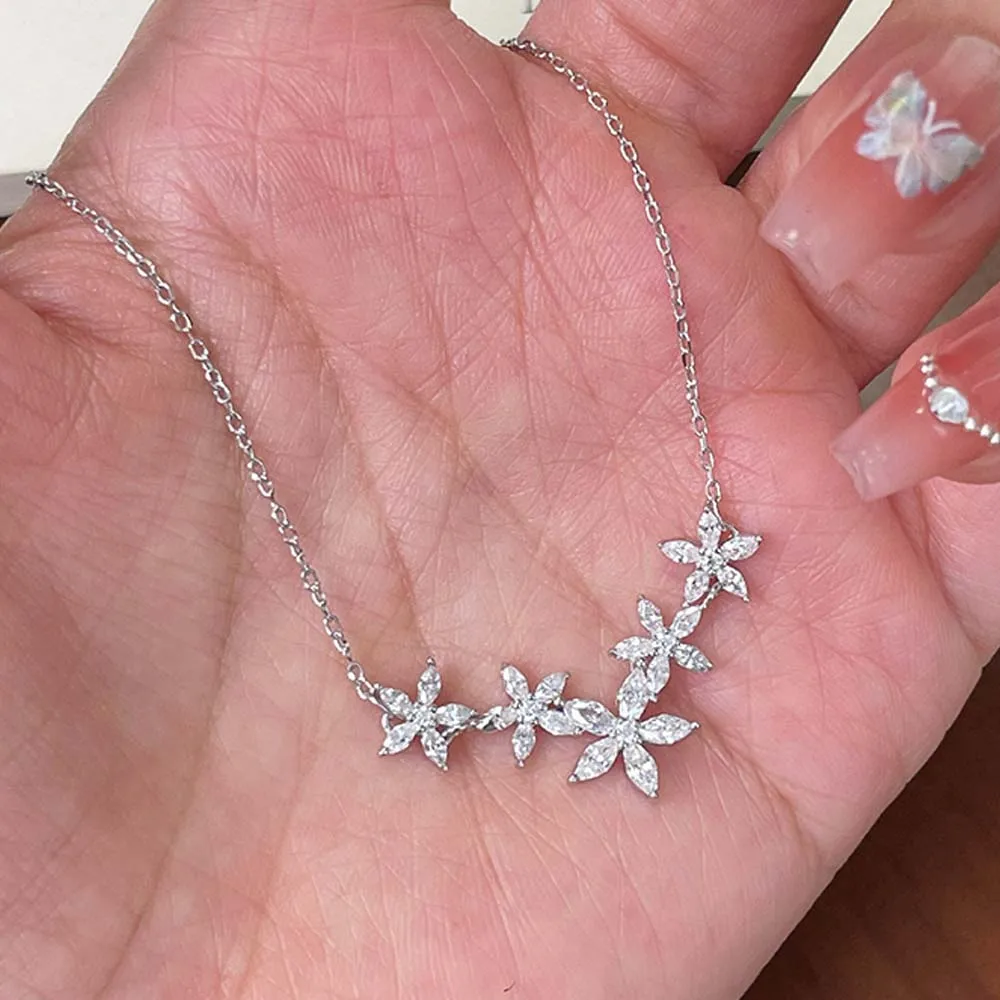 

MUXIFC Luxury Flower Full Moissanite Necklace for Women 925 Sterling Silver D Color Sparkling Lab Diamond Wedding Jewelry Gift