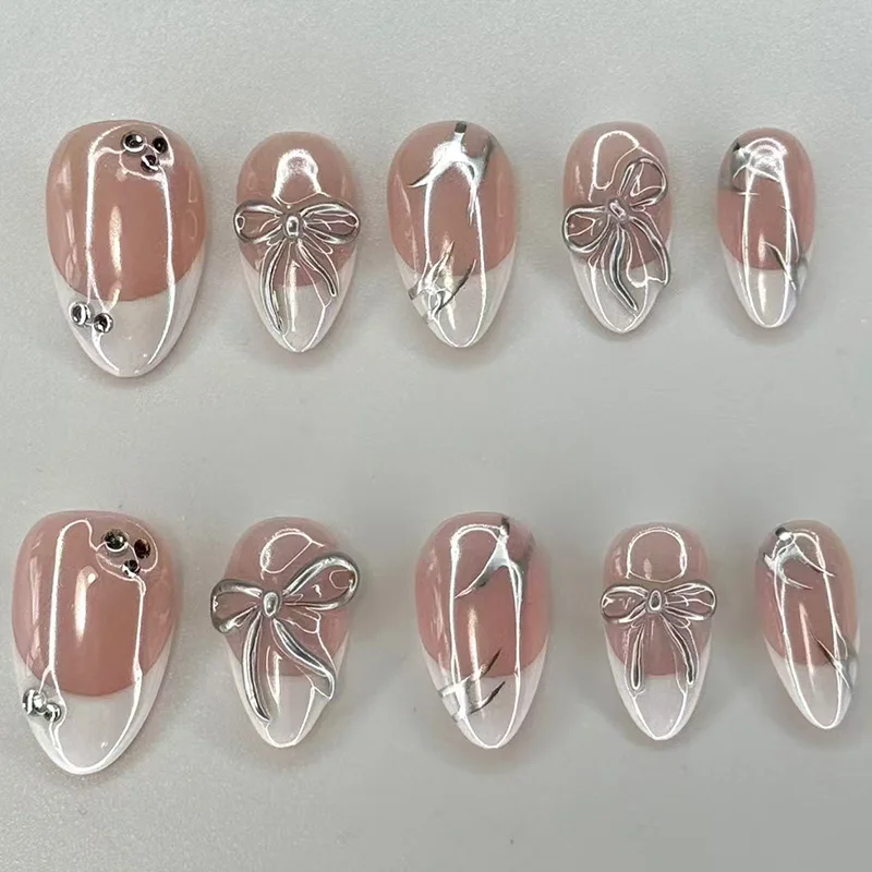 24 Uds. Diseño de lazo plateado 3D, cubierta completa, puntas de uñas postizas, prensa francesa blanca usable en uñas postizas, arte de uñas de almendra de longitud media
