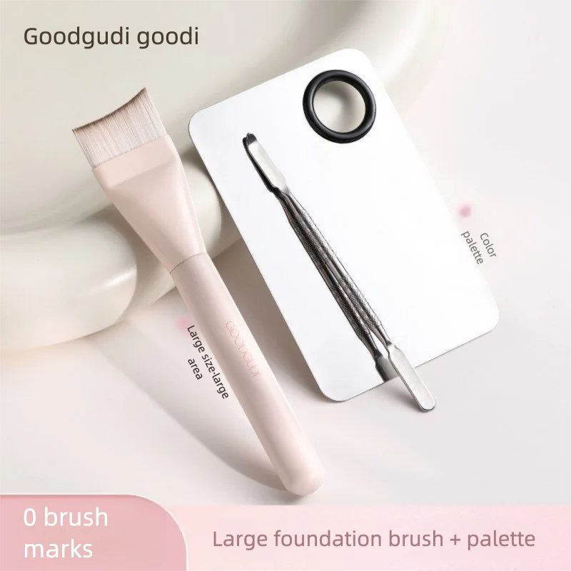 Ultra-Thin Flat Head Makeup Brush for Artists Seamless Powder-Free Fishtail Precision Beauty Tool for Professional Use