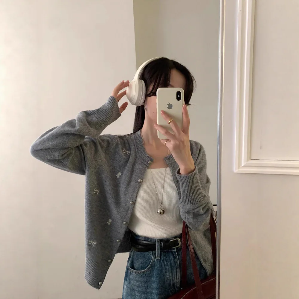 

Single Button Open Cardigan Medium Thickness Long Sleeve Casual Korean Style Knitted Top Butterfly Knot Embroidery round Neck