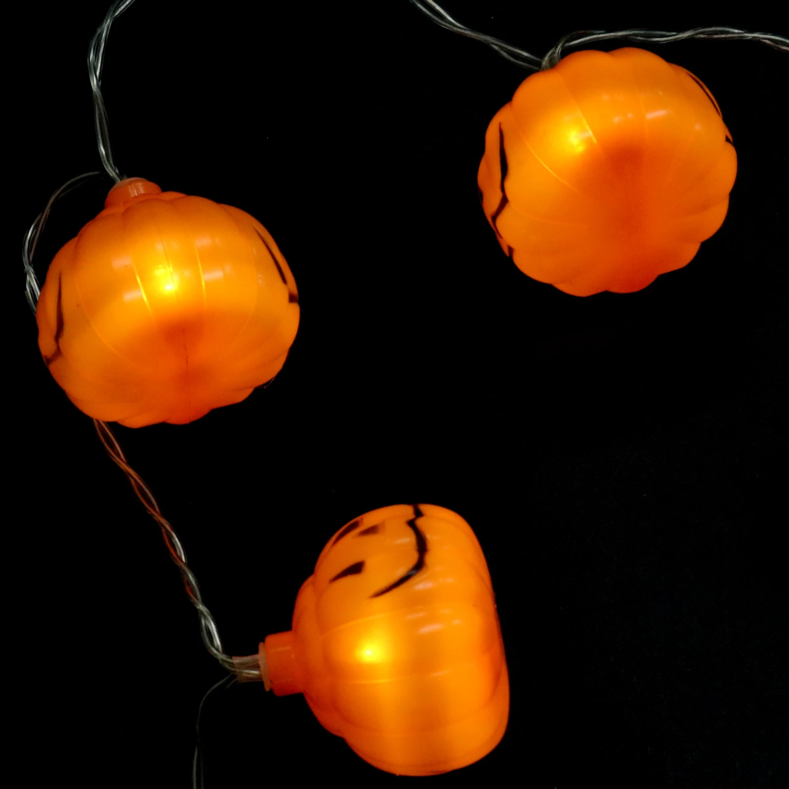 

Halloween Glowing Necklace Light String Pumpkin String Light Decorative Light up Necklace for Halloween Party Dancing Party (