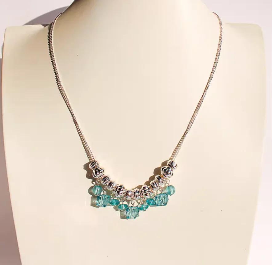 

Foreign trade original jewelry light luxury temperament blue cut tassel pendant necklace cold wind beaded sweater chain