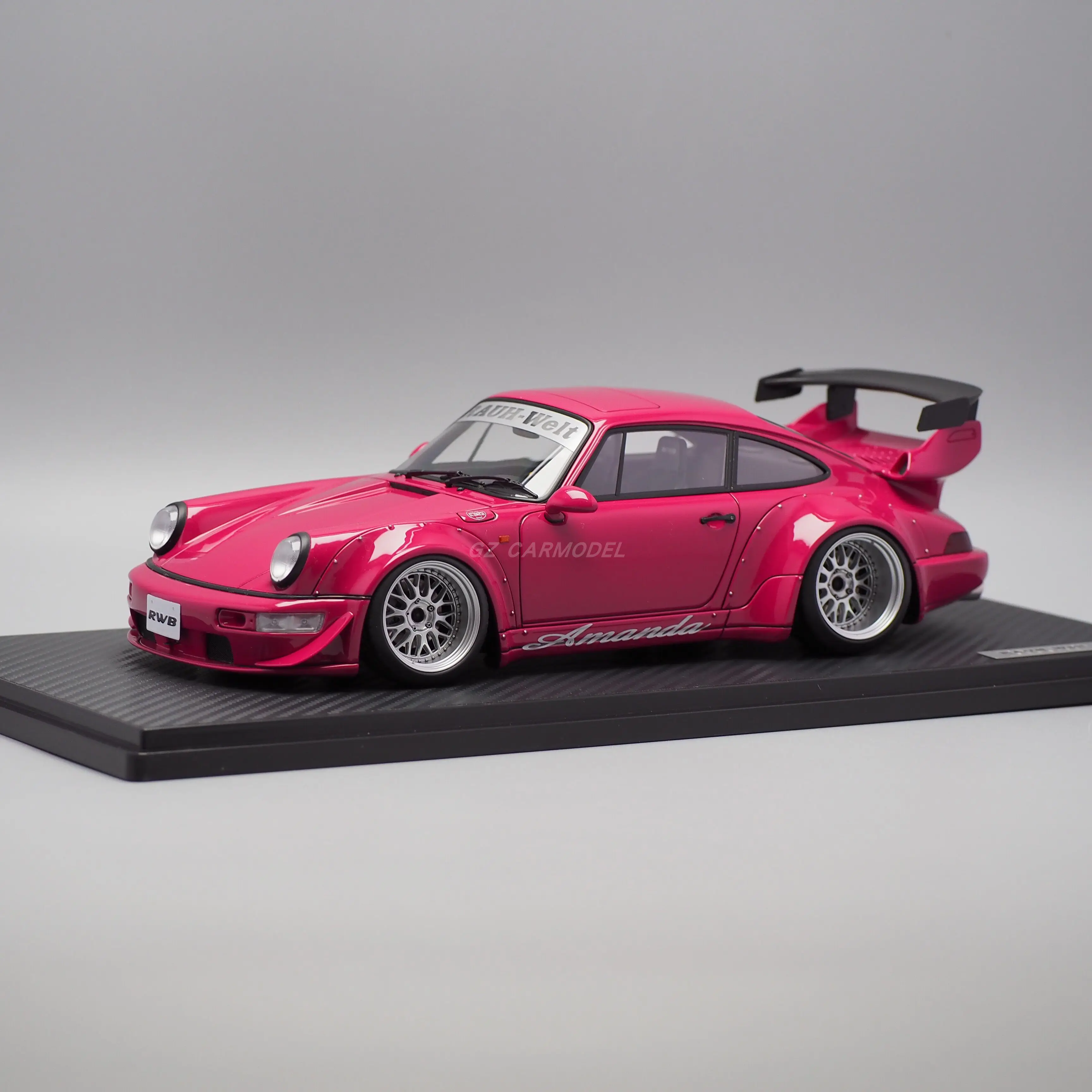 

IG 1:18 RWB 964 Pink IG2459 JDM Simulation Limited Edition Resin Metal Static Car Model Toy Gift