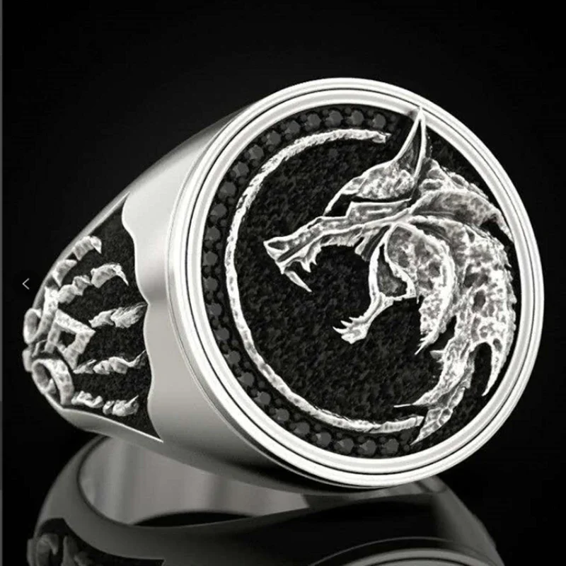 Personality Wizard Hunter Wolf Head Ring Men\'s retro overbearing hipster knuckle ring