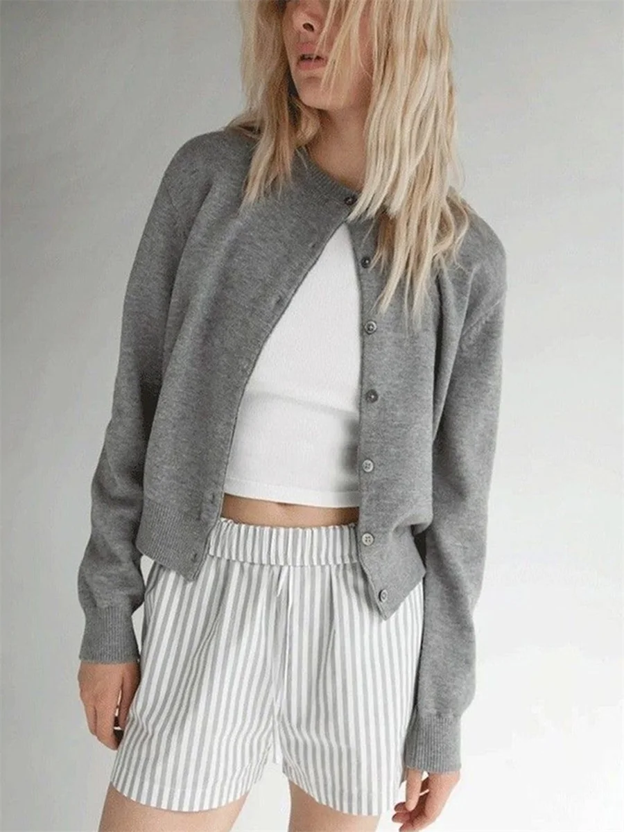 Women s Casual V-Neck Button Down Knit Cardigan Sweater Long Sleeve Solid Color Lightweight Open Front Tops with Pockets image 6