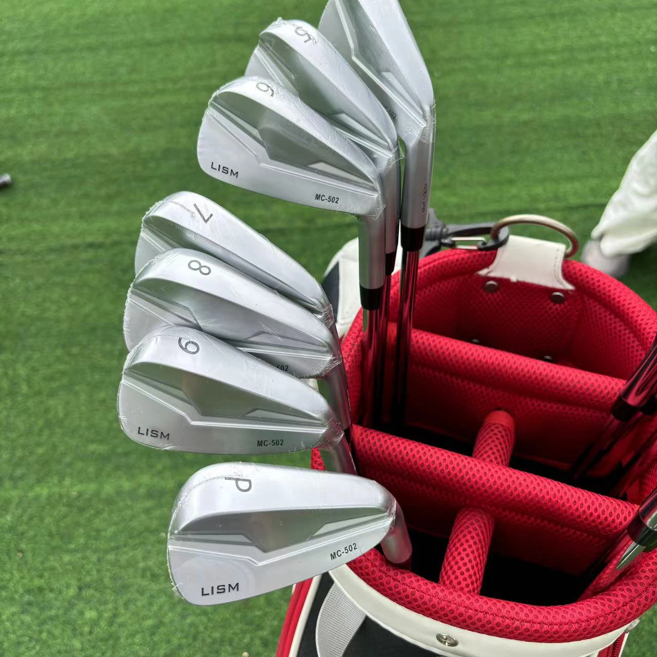 

Golf Clubs silver MC-502 Golf Irons 7pcs 4-9P R/S/SR Flex Steel/Graphite Shaft With Head Covers
