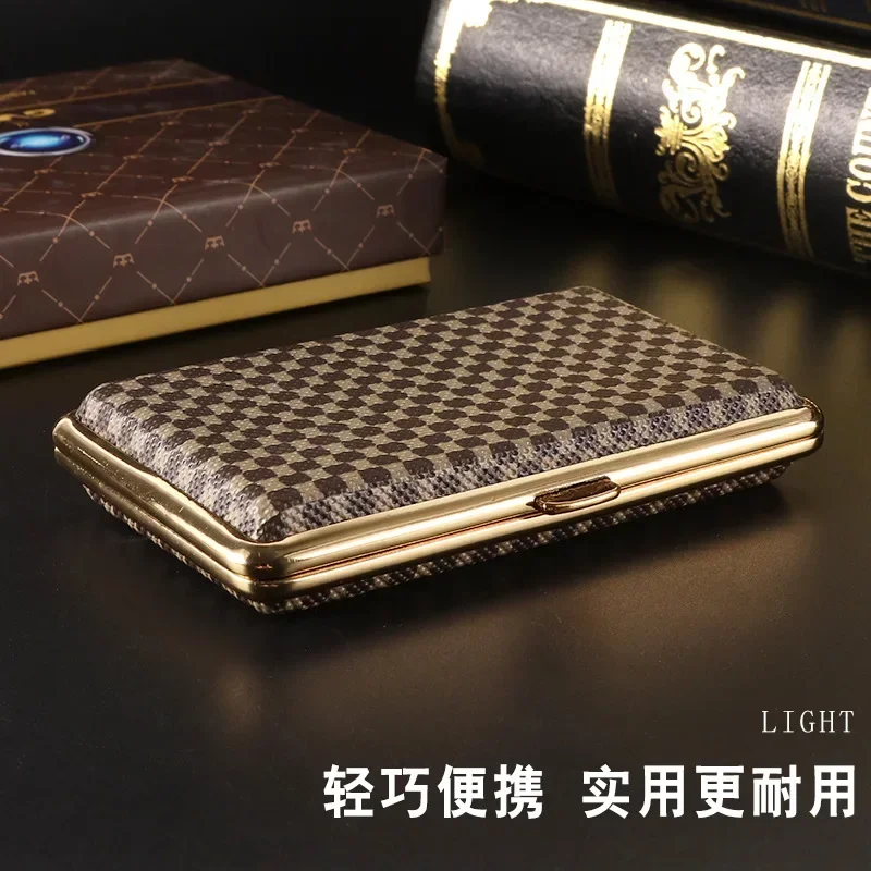 

1PCS Antique Bronze Pu Leather Cigarette Case Capacity Flip Open Traveling Portable Metal Cigarette Container Box Holder