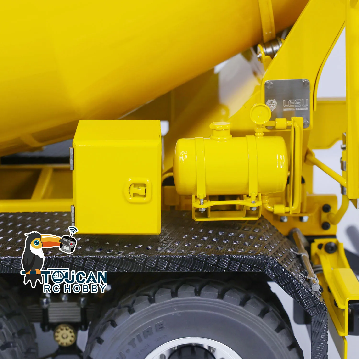 

LESU 1/14 Finished Chassis RC 6x6 Mixer Truck KIT Vehicle With Light Sound Toys TOUCAN Remote Control Agitating Lorry Car Model