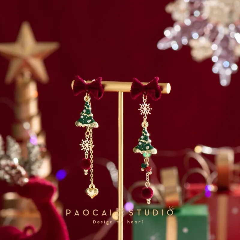 Original 3D Christmas Tree Stud Earrings Sweet Cute Holiday New Year Gift Earrings Autumn Winter No Piercing Clip On Earrings
