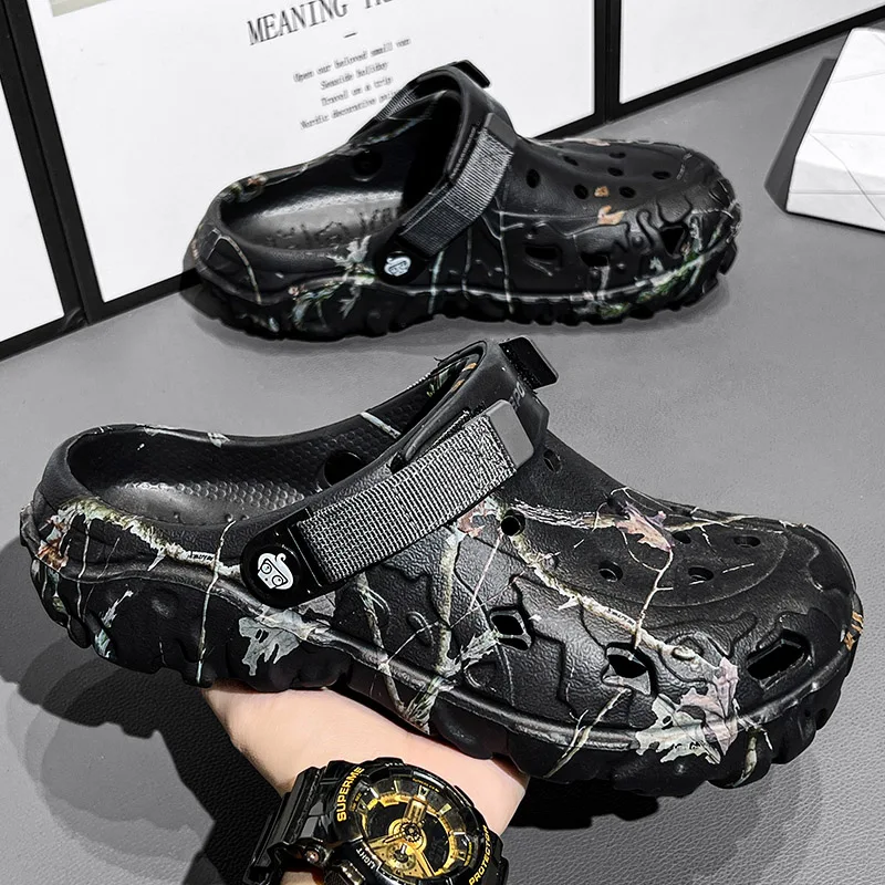 

2025 Summer Men's Sandals Home Garden Shoes Comfortable Lightweight Men Slippers Non-Slip Soft Bottom Flip Flop Beach Sandals