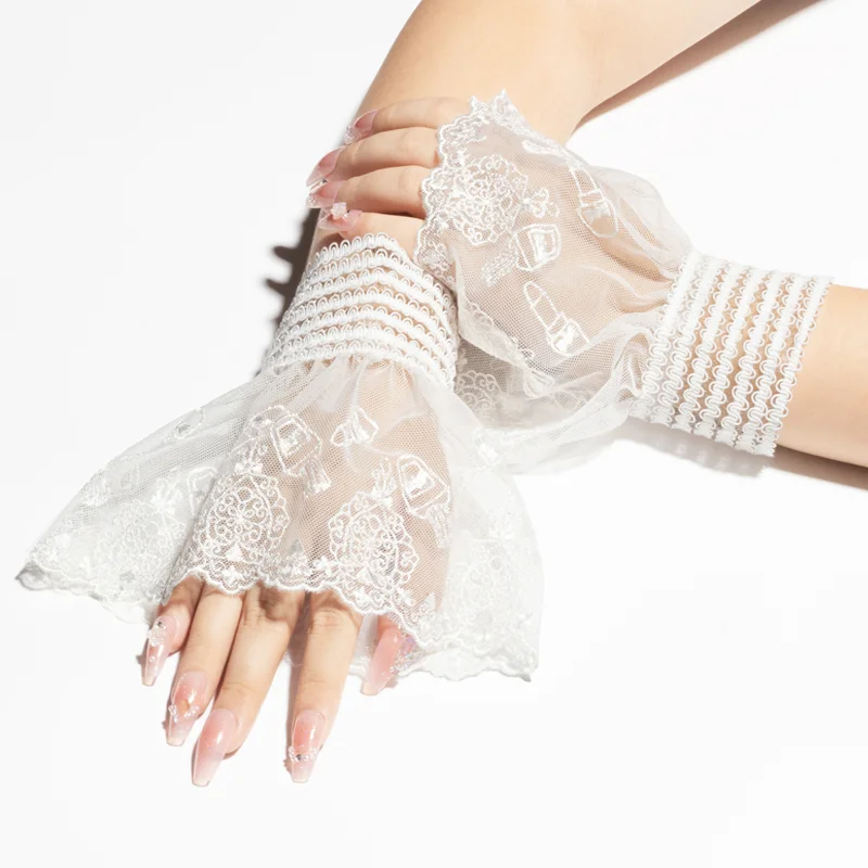 

Manicure Photo Background Decorative Ruffle Sleeves to take photos of Nails Floral Mesh Cuff Nail Enhancement Shooting Tool