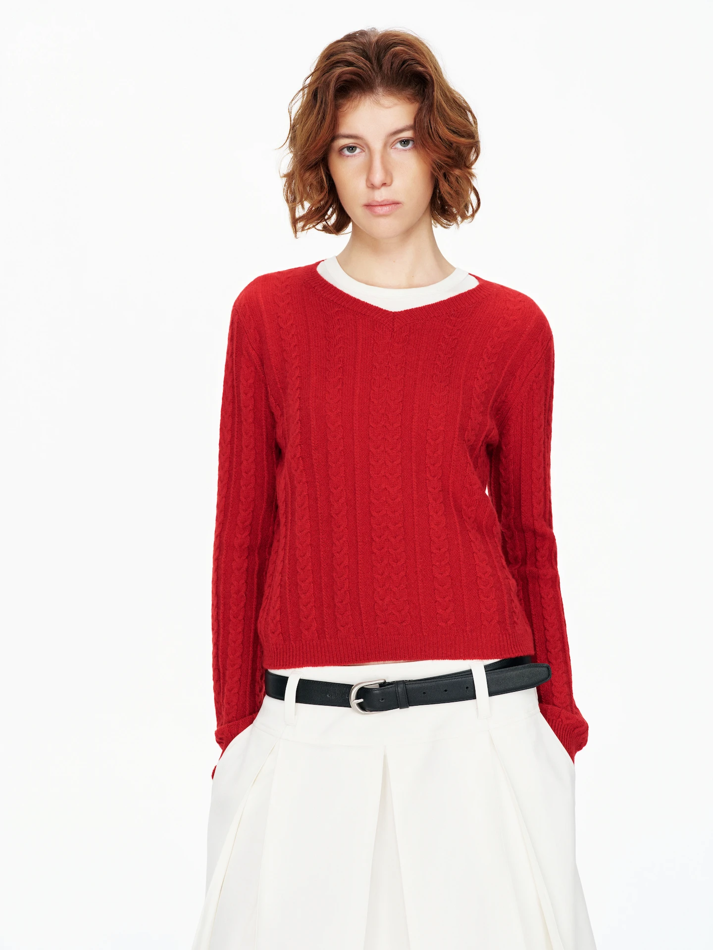 

Новый зимний шерстяной вязаный свитер с V-образным вырезом, красный, повседневный, приталенный, с длинными рукавами, модный, для прогулок, из шерсти.