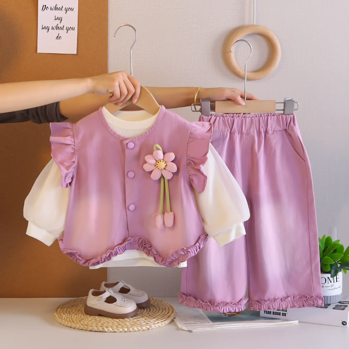 2026年新作-3点セット-幼児-女の子服-0-5歳-可愛い花柄フリル長袖トップス-ベスト-パンツ-スイートキッズ服-ソフトカジュアルウェア